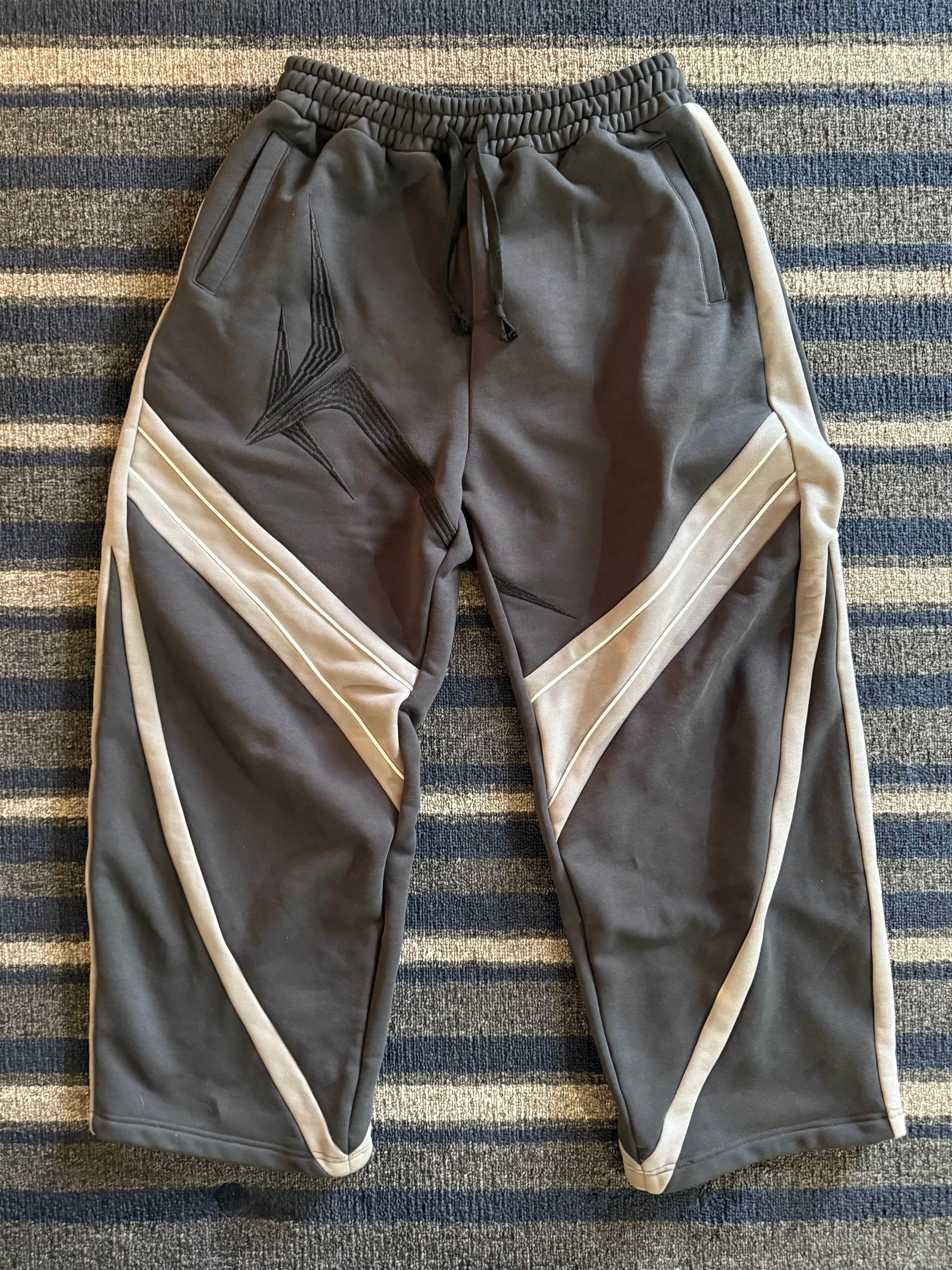 (Pre-Order)FreeForm Winter Sweats